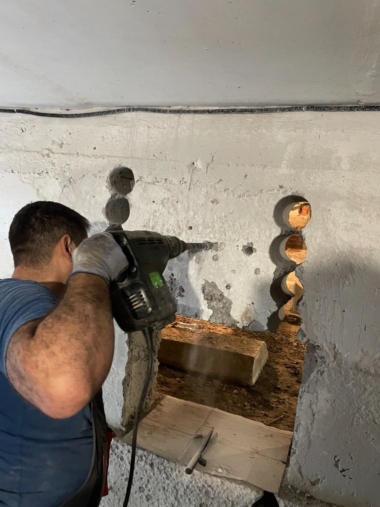 Алмазне буріння отворів